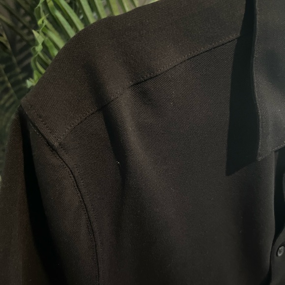 NEW: H&M- Men's Short Sleeve Button-Down: - Picture 3 of 4